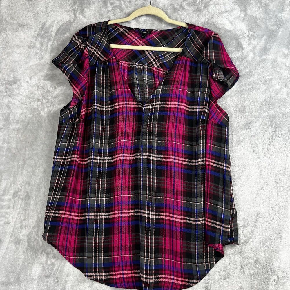 TORRiD Women Blouse Plaid 1XL Black & Pink Short Sleeve V-Neck Chiffon